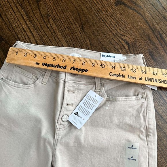 Old Navy Women's Boyfriend Jeans in Light Tan - Picture 3 of 5